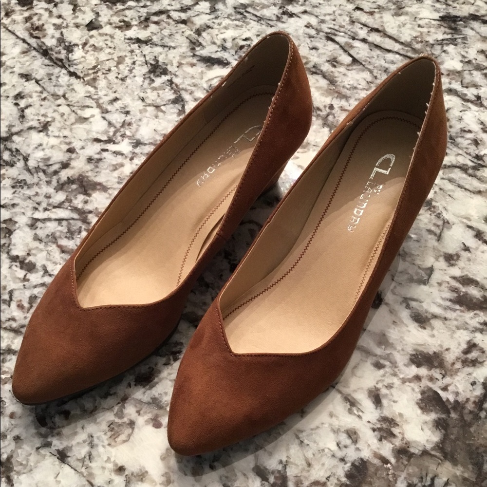 Chinese Laundry Tan Suede Wedges